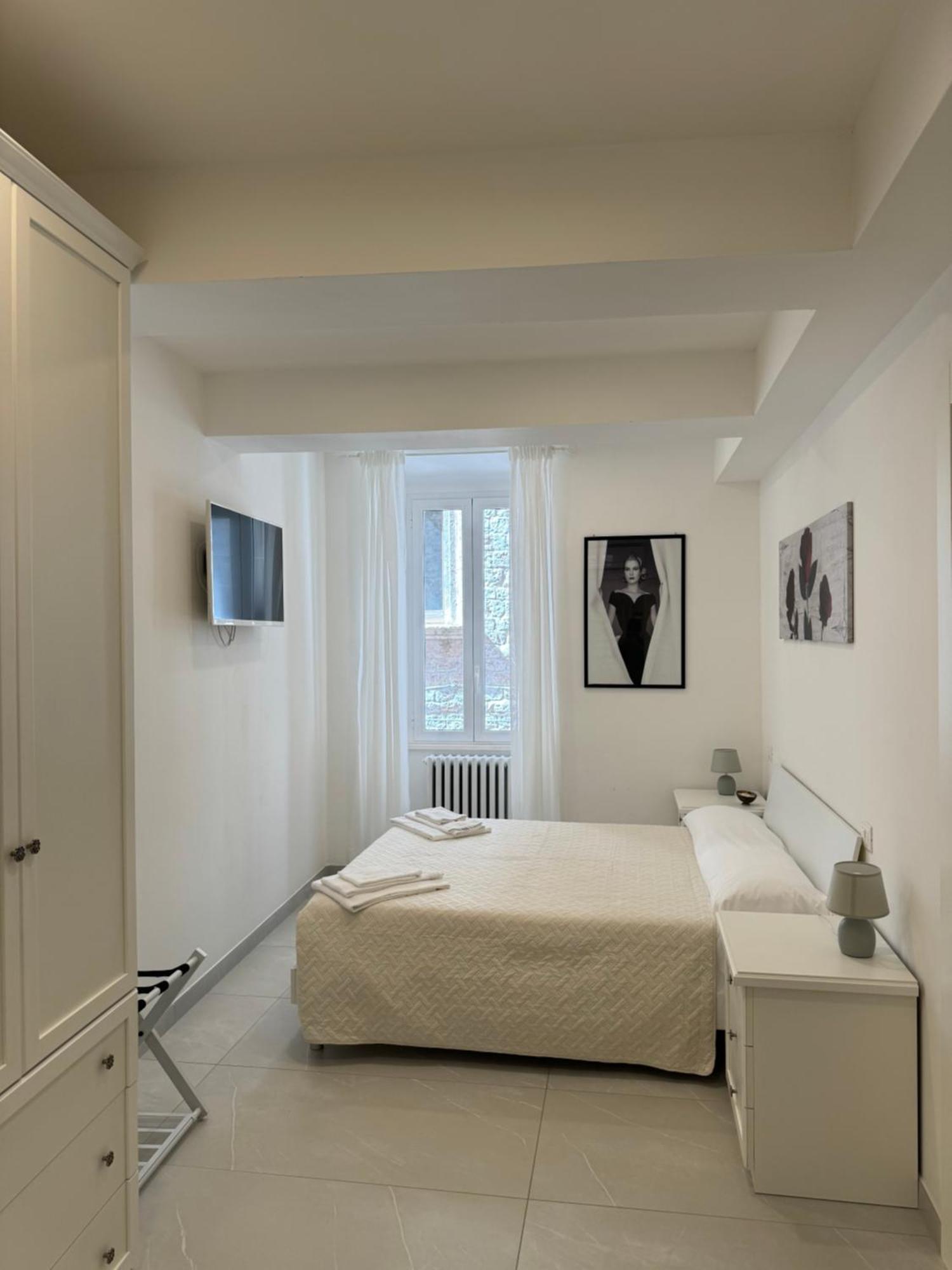 Re House Suite & Deluxe Apartament 阿斯科利皮切诺 外观 照片